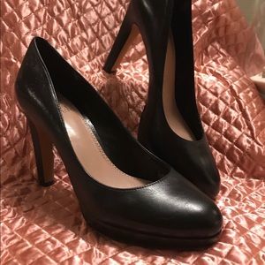 Vince Camuto Black Pumps